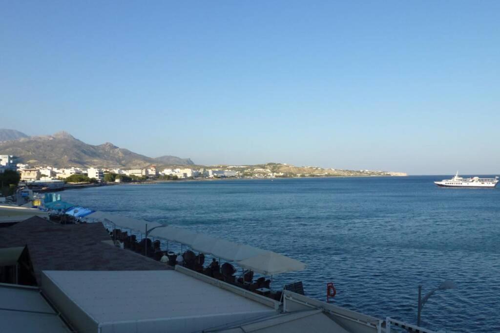 לרפטרה Amazing Seafront Suite מראה חיצוני תמונה